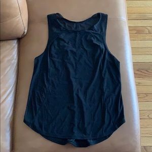 Lululemon muscle tee